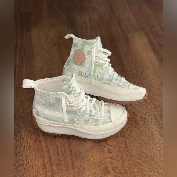 Converse High-Top Sneakers in Green and White - Picture 2 of 5